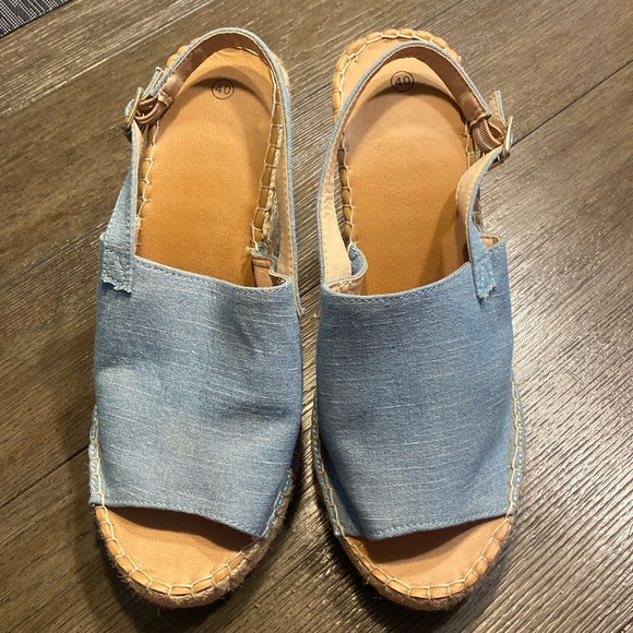 Ulite women’s size 40 peep toe wedge sandals - Picture 4 of 11